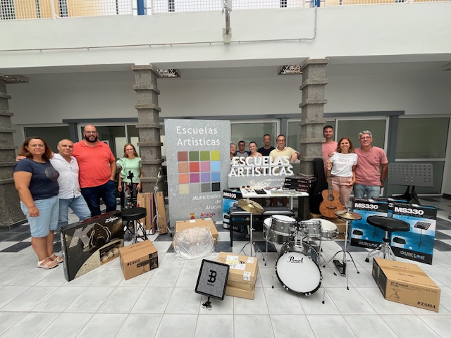Subvención al Excmo. Ayto. de Arucas para dotar a las Escuelas Artísticas Municipales